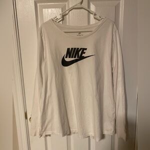 Nike long sleeve tee